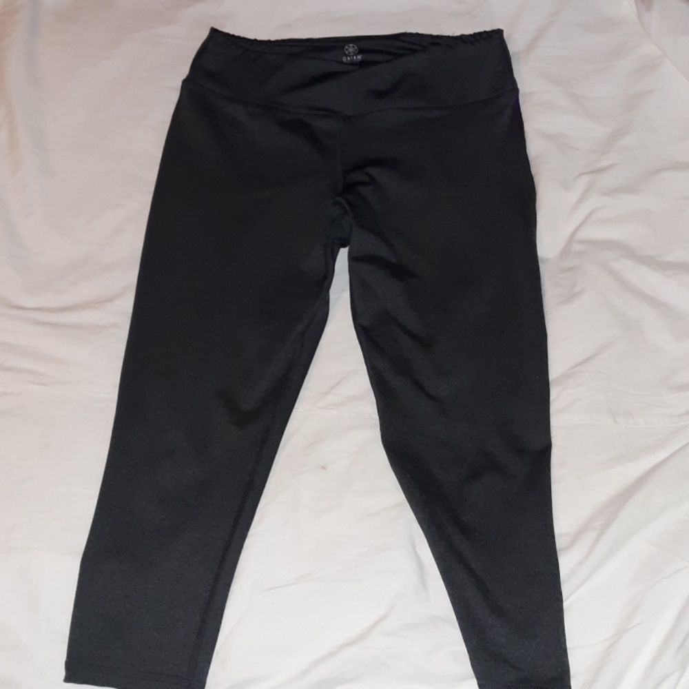 Gaiam Workout Capri Leggings w/Pocket Medium